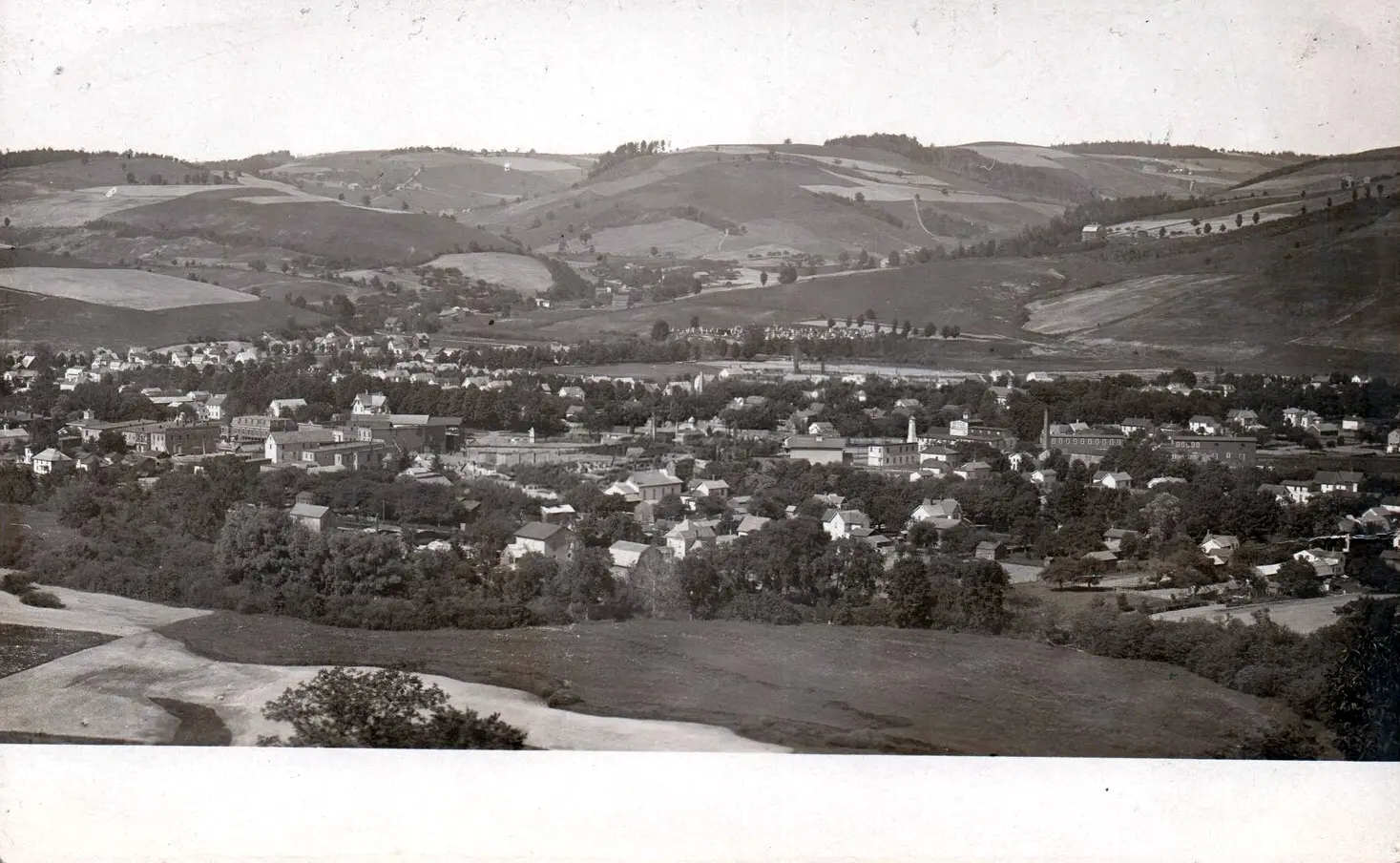 Historic 1900s image of the rolling hills around Avoca, NY